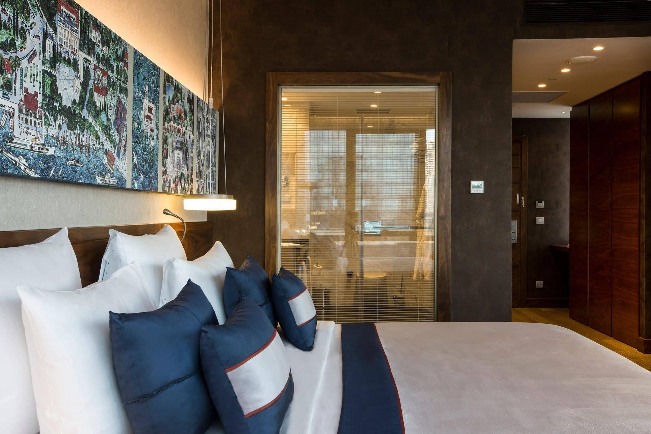 Delta Hotels By Marriott Istanbul Levent Exterior photo