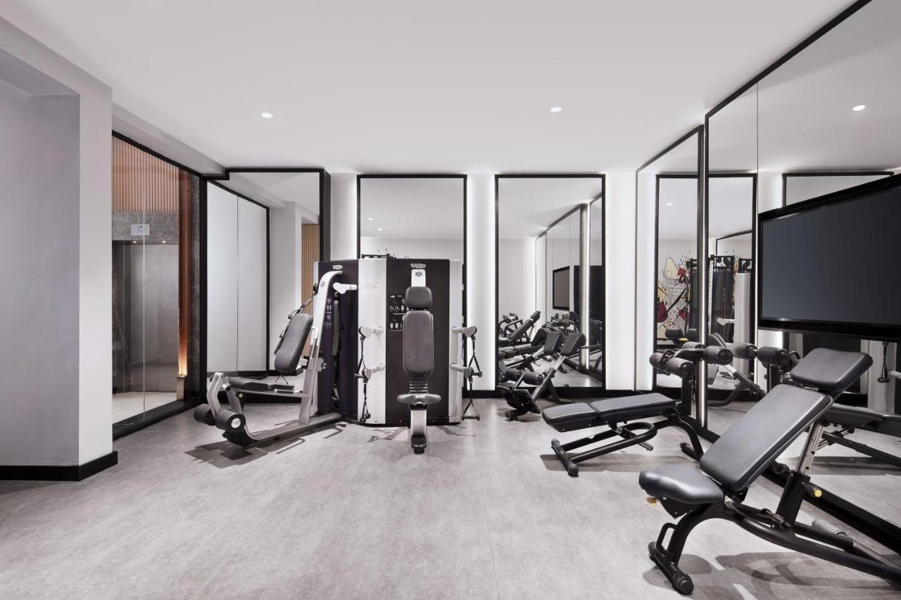 Delta Hotels By Marriott Istanbul Levent Exterior photo