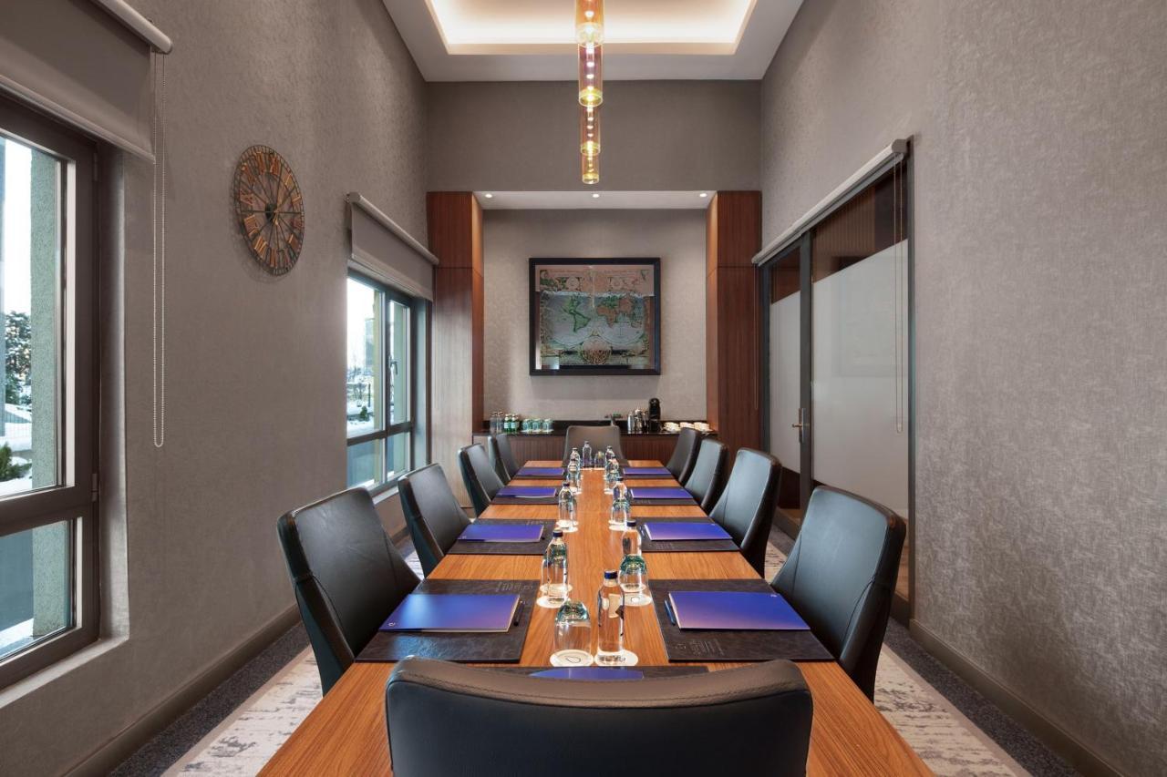 Delta Hotels By Marriott Istanbul Levent Exterior photo