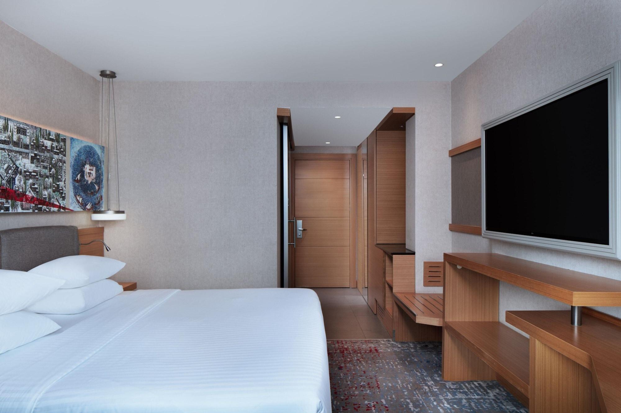 Delta Hotels By Marriott Istanbul Levent Exterior photo