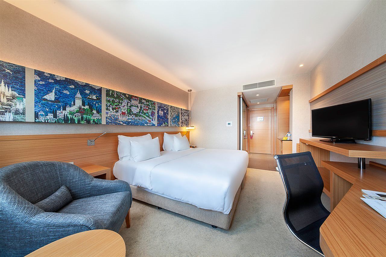 Delta Hotels By Marriott Istanbul Levent Exterior photo